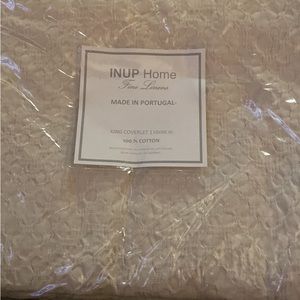 Cream King Coverlet